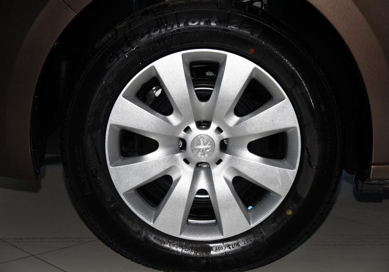 2016�� 1.6L �Զ����ʰ�