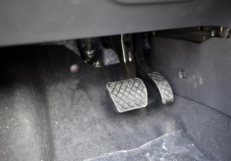 2016�� �Ŀ� 230TSI DSG���а�