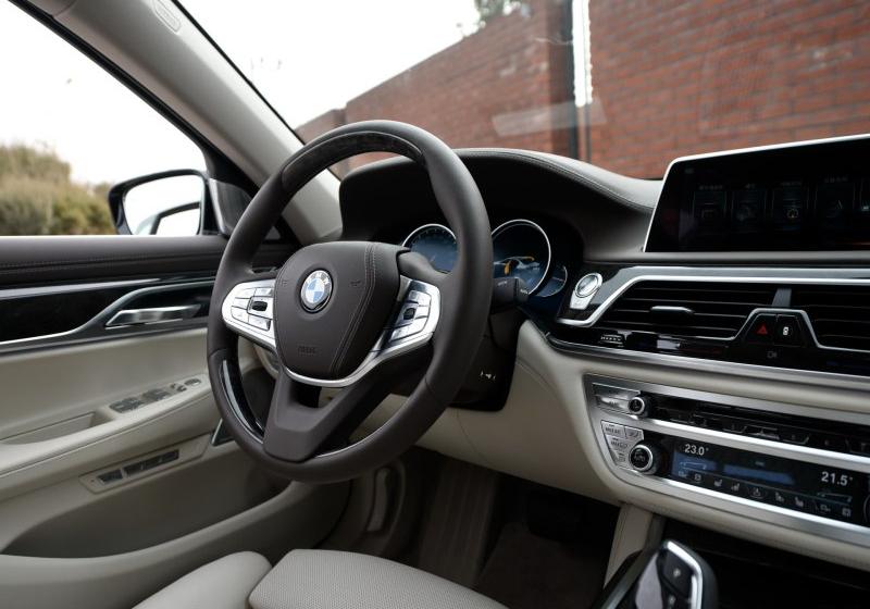 2016�� 730Li ������