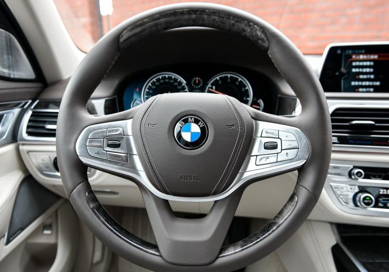 2016�� 730Li ������