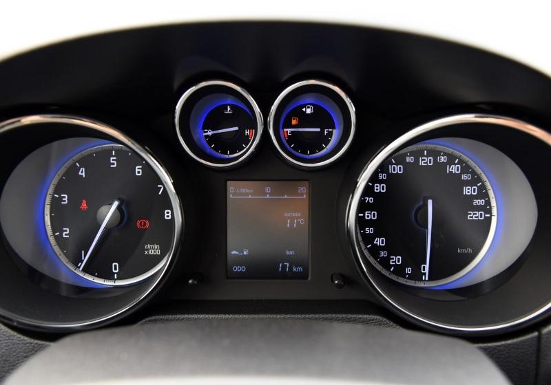 2016�� 1.6L �ֶ������ ��V