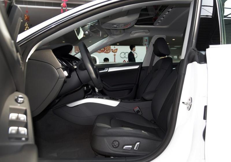 2016 Ŀ Sportback 45 TFSI 