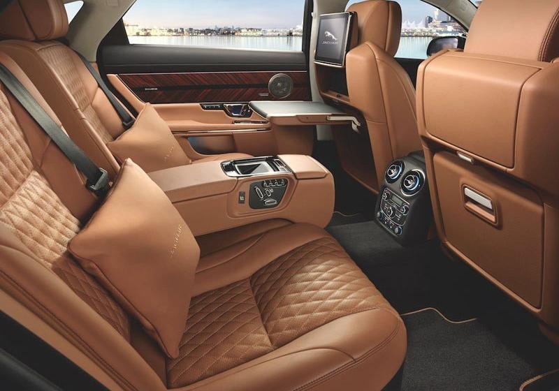 2016 XJL ذ
