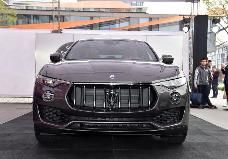 2016 3.0T Levante S