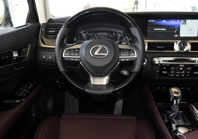 2016�� 300h ������