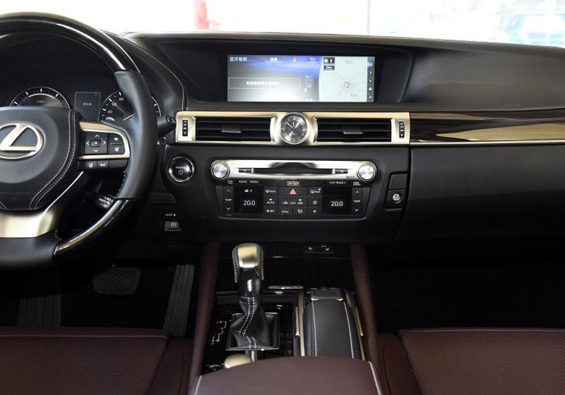 2016�� 300h ������