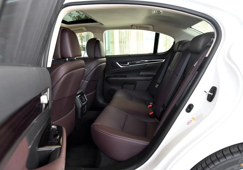 2016�� 300h ������