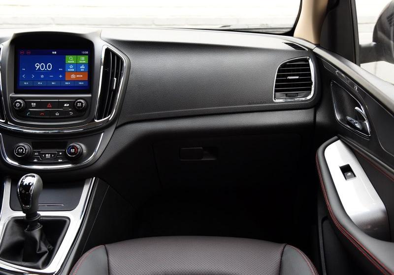 2016�� 1.8L �ֶ�������