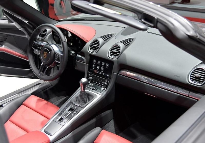 2016 718 Boxster 2.0T