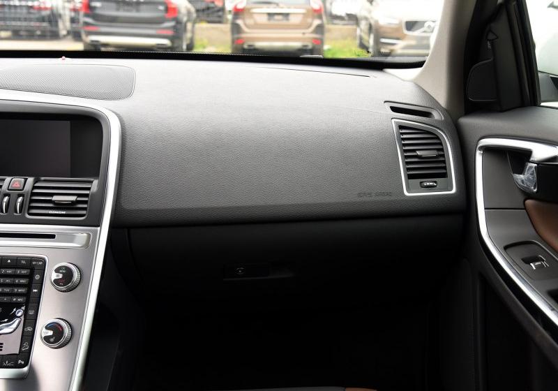 2017�� 2.0T T5 AWD ��Ԧ��