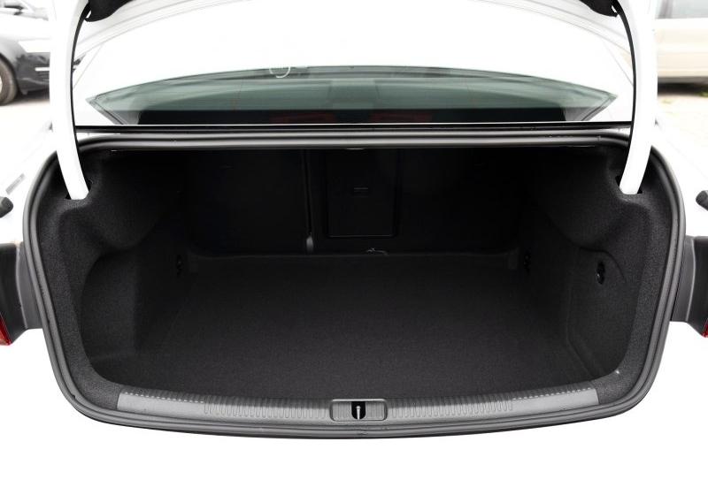 2016 Limousine 35 TFSI ȡ