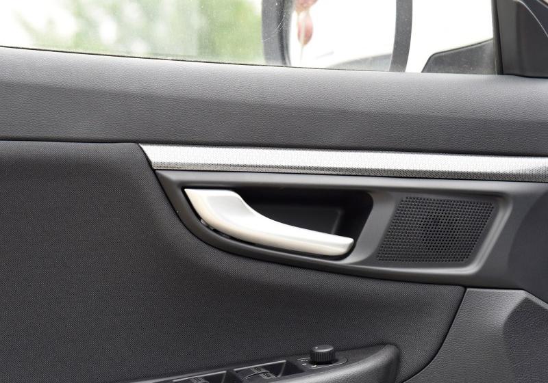 2016�� 1.6L �ֶ�������