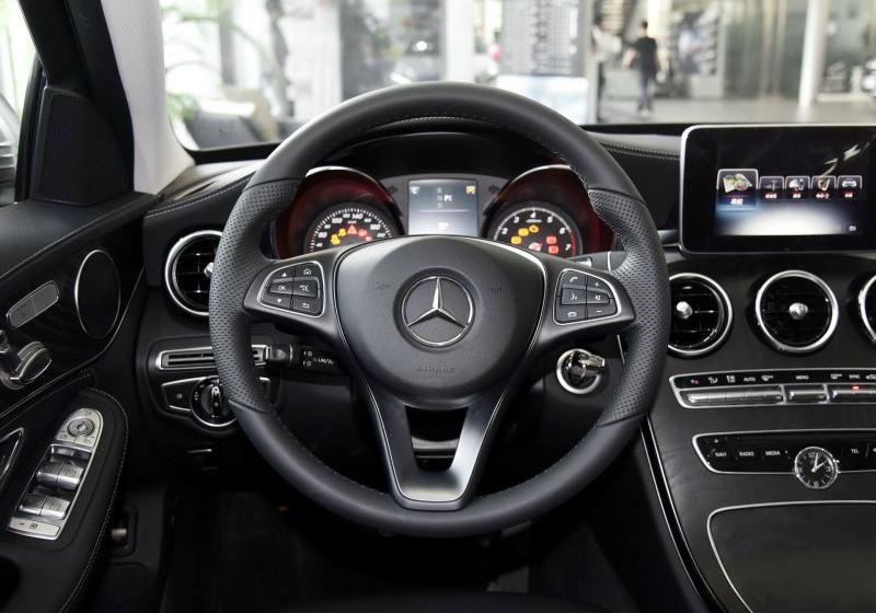 2016 C 200 L ˶