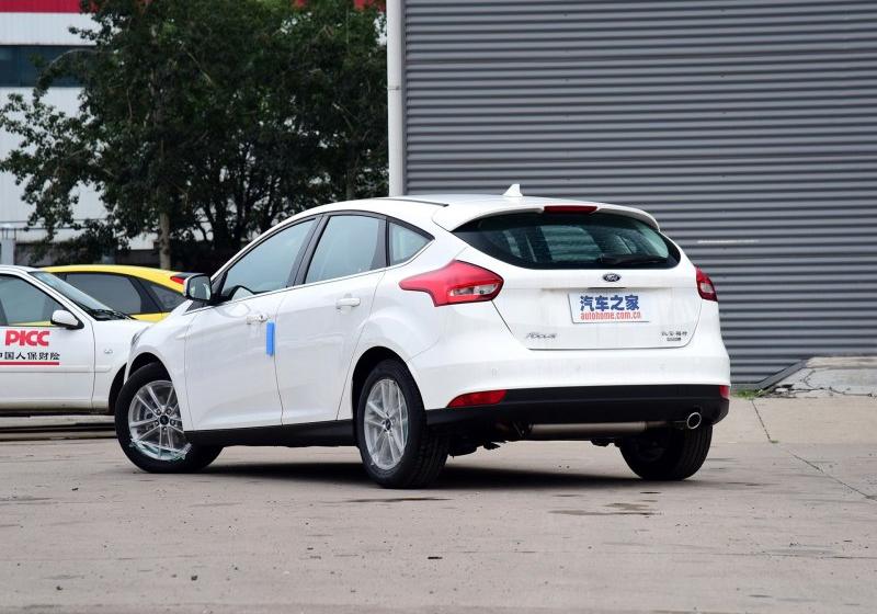 2017  EcoBoost 180 ԶӢ