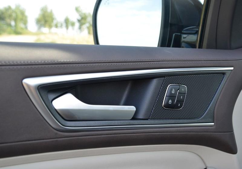 2016 EcoBoost 330 V6콢