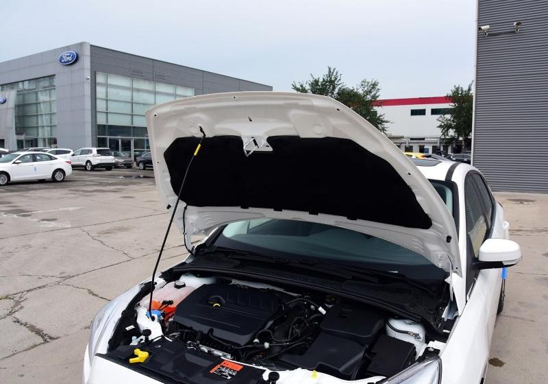 2017  EcoBoost 180 ԶӢ