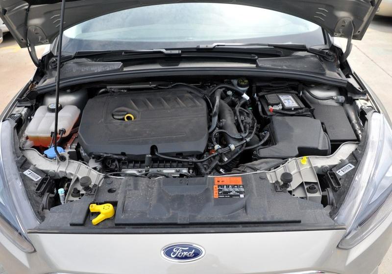 2017  EcoBoost 180 Զ˶