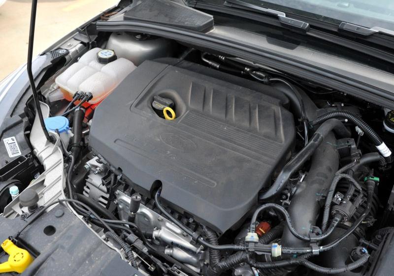 2017  EcoBoost 180 Զ˶