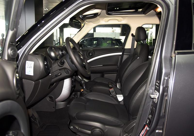 2016 1.6T COOPER ALL4 Park Lane