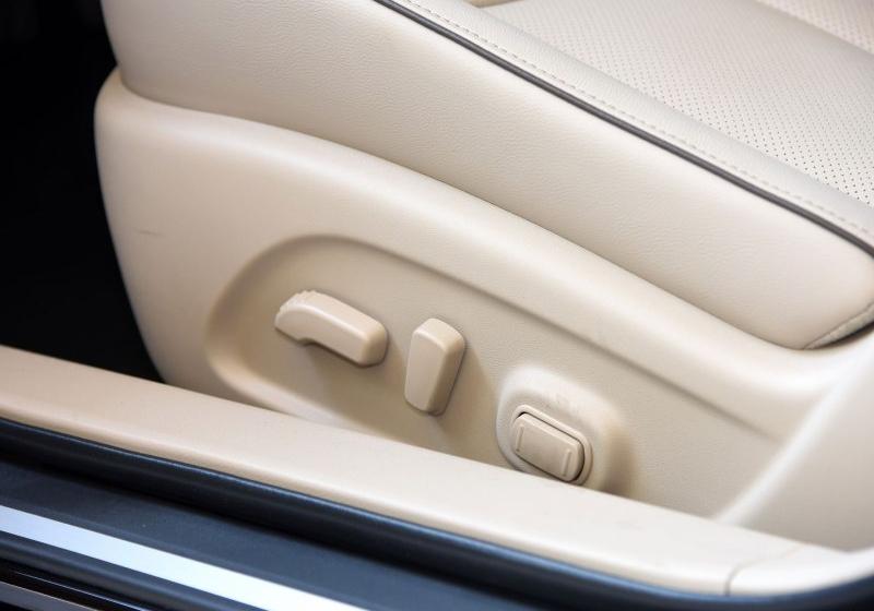 2016  2.5L XV-VIP콢