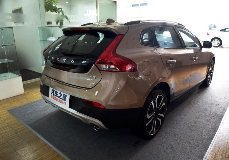 2017 Cross Country 1.5T T3 Ű