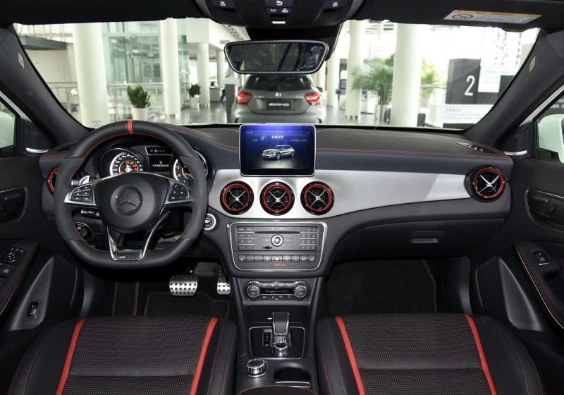 2016 AMG GLA 45 4MATIC