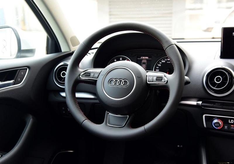 2016 Limousine 35 TFSI ر