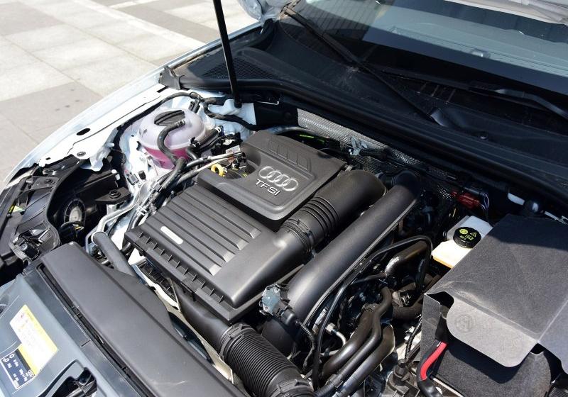 2016 Limousine 35 TFSI ر