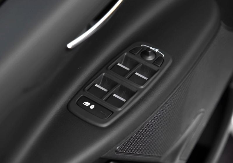 2017�� 2.0T 200PS R-Sport