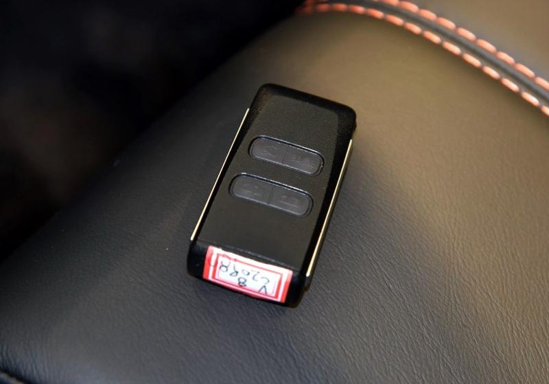 2016 4.7L Coupe Edition 5