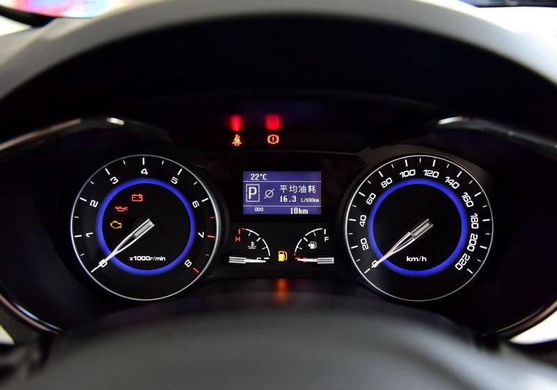 2016�� 1.6L �Զ��ֶ��� ��V