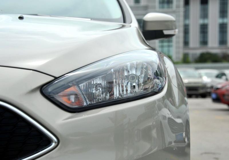 2017  EcoBoost 180 Զ˶