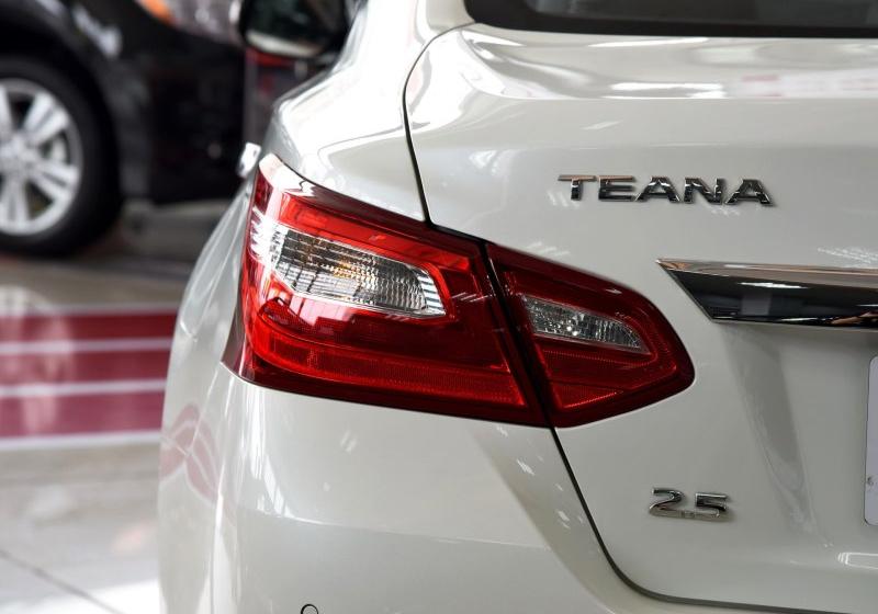 2016 2.5L XL-UpperNAVI Tech