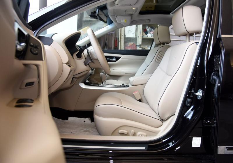 2016  2.5L XV-VIP콢