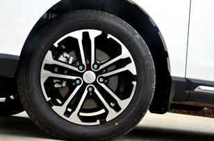 10万内的“精工“MPV 试驾全新比速M3