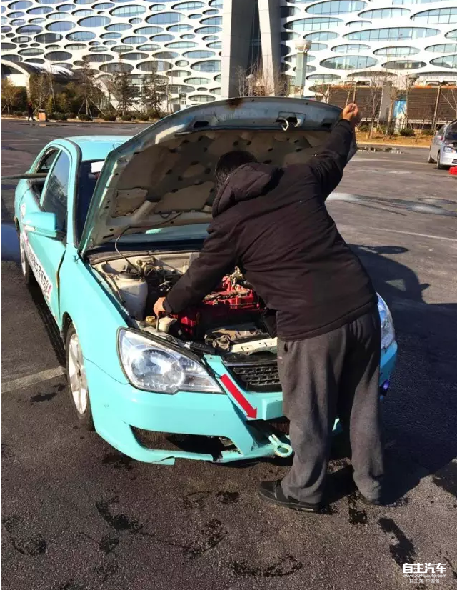 1114100683b85f8c322732.png blob.png