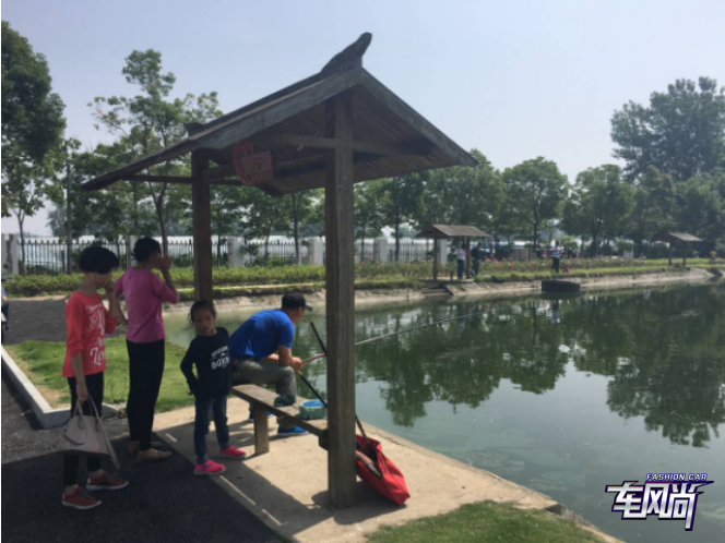 24141301285f7a10606789.png blob.png