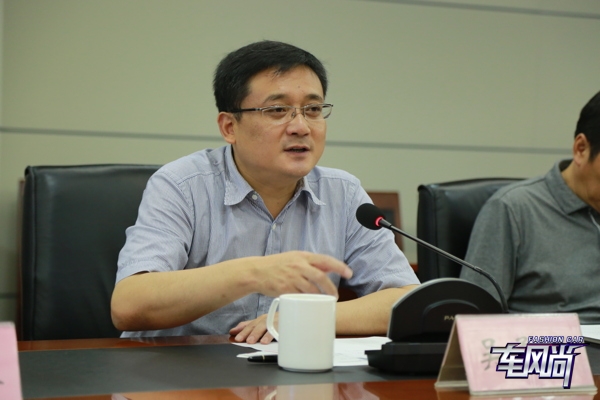 0316114390c88db61b9529.jpg 2.jpg