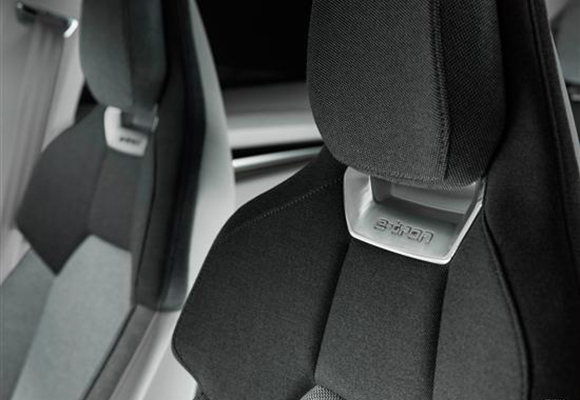 30105229999349d4ac7639.jpg 201811300857214559_sst.jpg