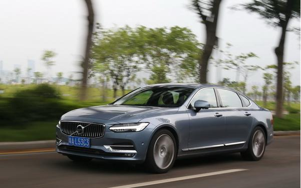 1401254798a343ff664614.png blob.png