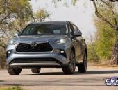 ϲӭһС⼸Լ۱ȳߵSUVһʧ