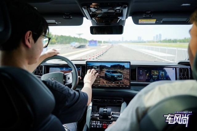 301613198de4618a723330.jpg 4 .jpg