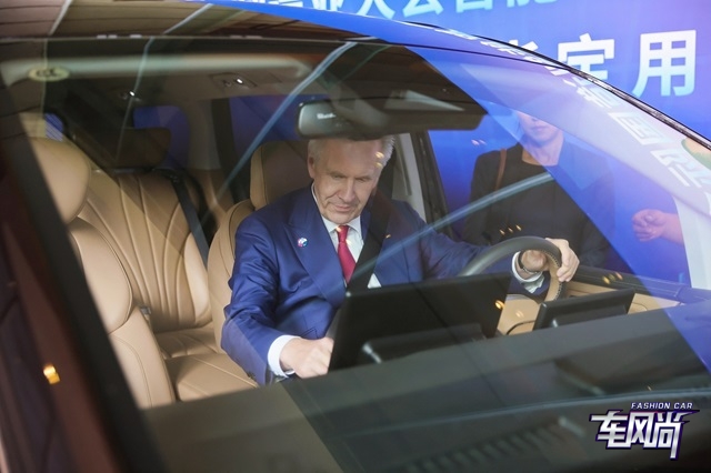 261310082b8a06fc1b0410.jpg 9.jpg